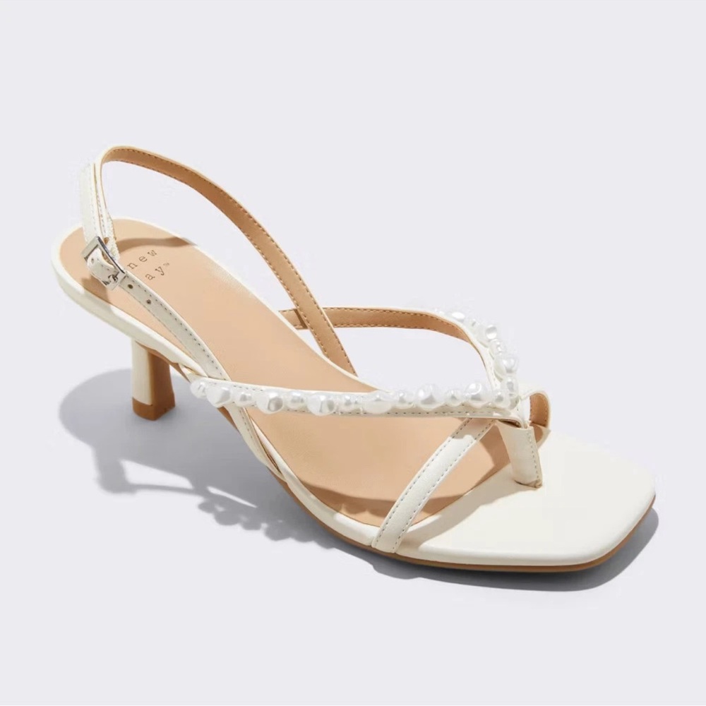 A NEW DAY Marin ivory White Pearl Embellished strapy kitten heels size 10